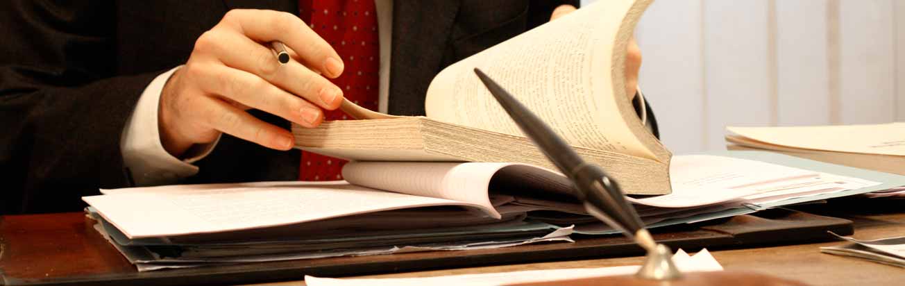 aesoramiento consultivo y contencioso en Derecho Púbico en varias áreas
